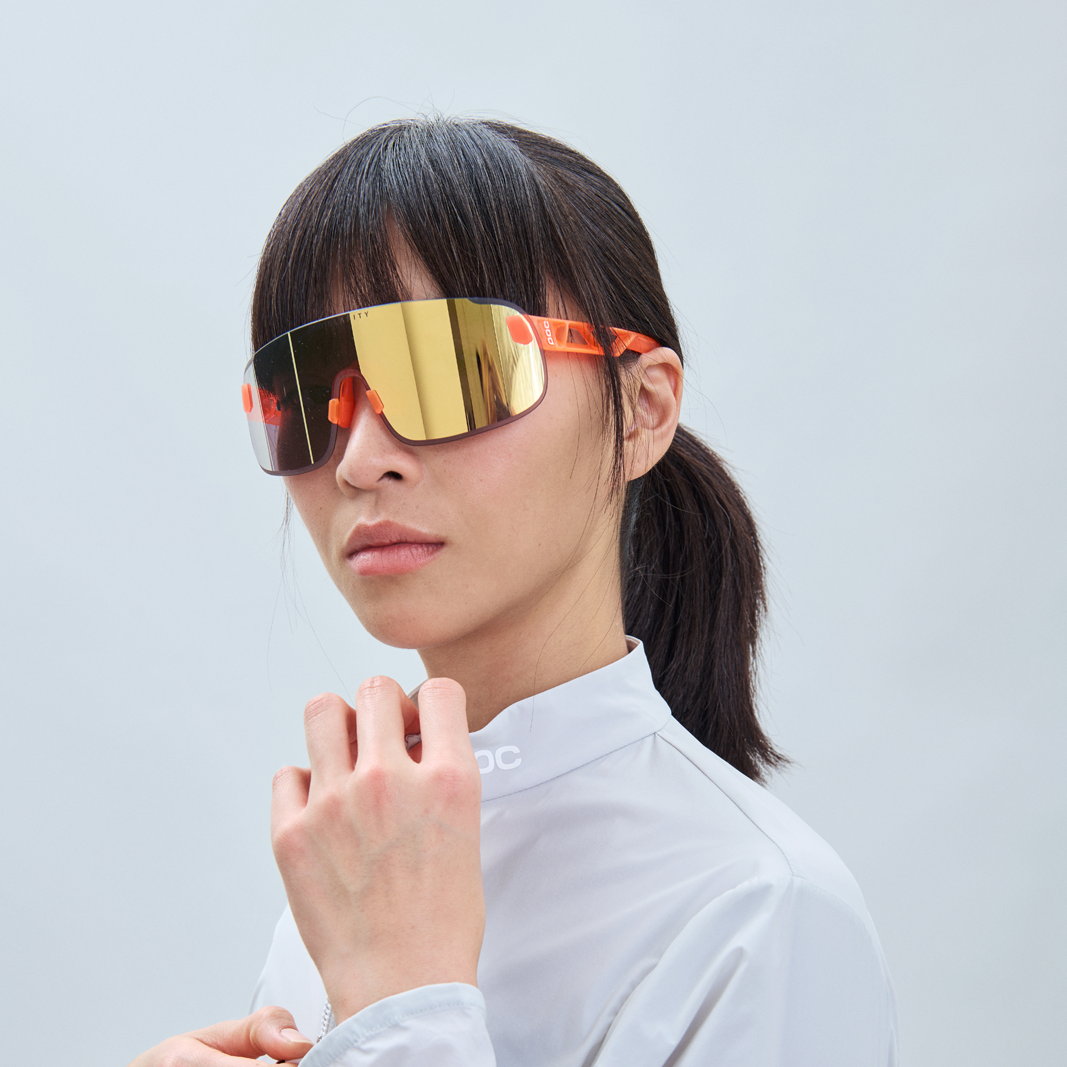 Elicit Fluorescent Orange Translucent / Clarity Road Gold Mirror / Cat.2