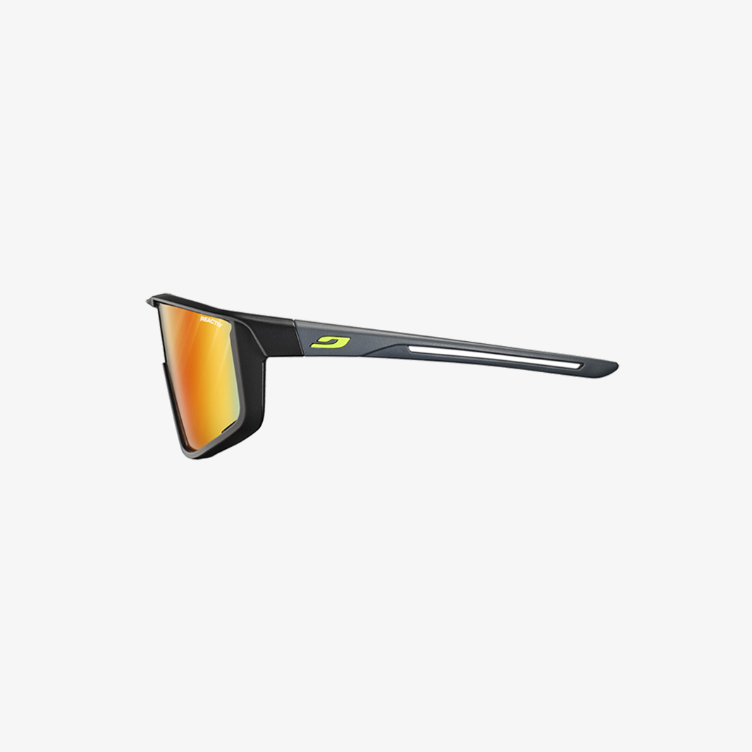 Julbo Fury S Schwarz - Grau / Reactiv 1-3 Light Amplifier